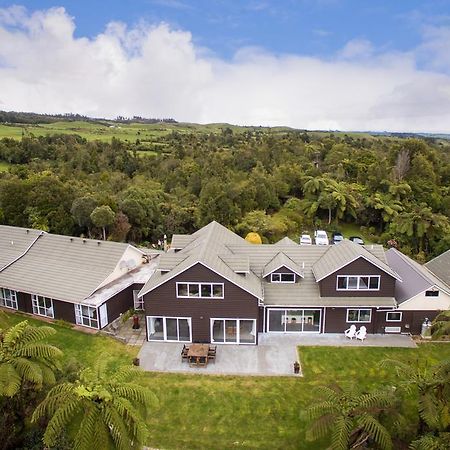Patuha Rainforest Retreat Okato Eksteriør billede