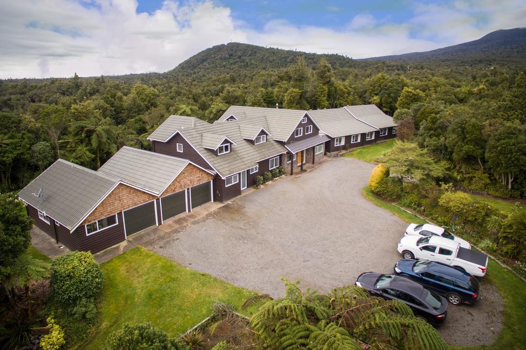 Patuha Rainforest Retreat Okato Eksteriør billede